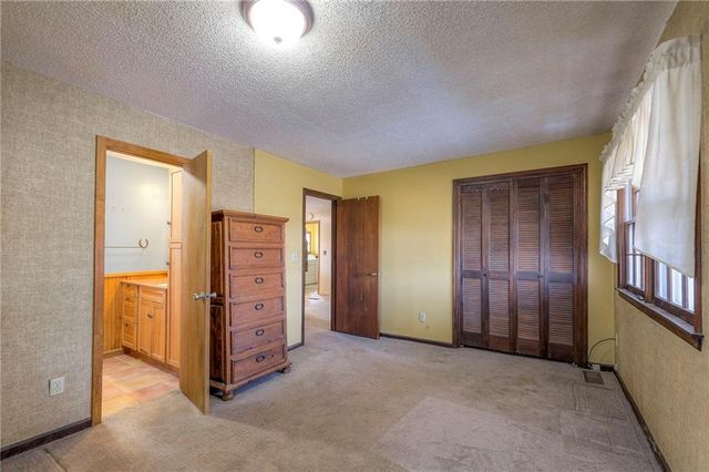 21001 E 307th Street, Harrisonville, MO 64701