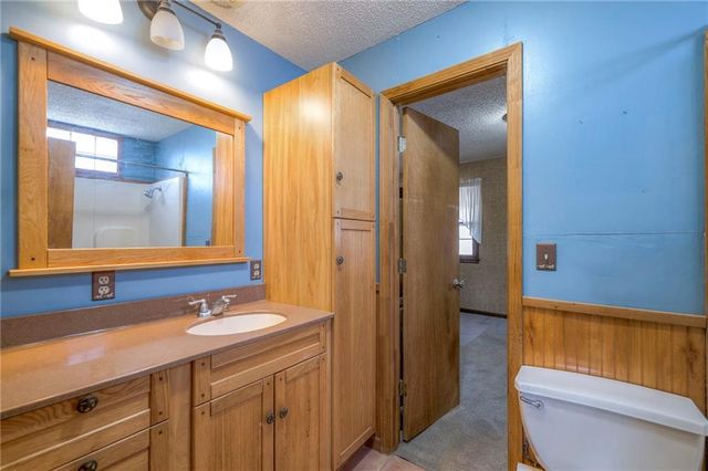 21001 E 307th Street, Harrisonville, MO 64701