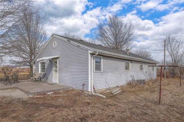 21001 E 307th Street, Harrisonville, MO 64701