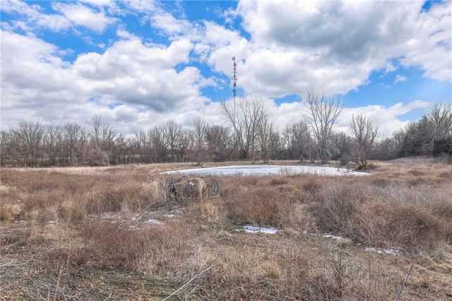 21001 E 307th Street, Harrisonville, MO 64701