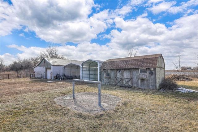 21001 E 307th Street, Harrisonville, MO 64701