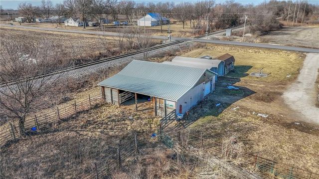 21001 E 307th Street, Harrisonville, MO 64701