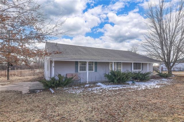 21001 E 307th Street, Harrisonville, MO 64701