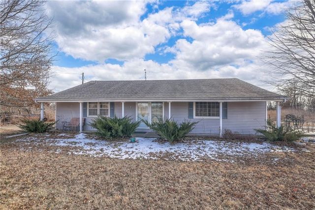 21001 E 307th Street, Harrisonville, MO 64701