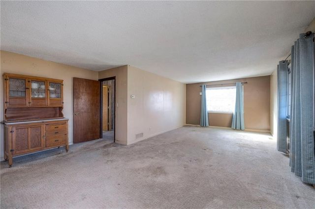 21001 E 307th Street, Harrisonville, MO 64701