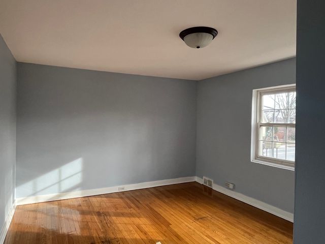 918 N 5th Avenue 2, Maywood, IL 60153