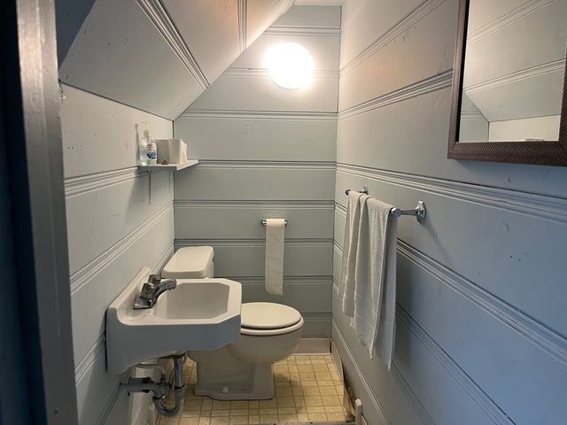 918 N 5th Avenue 2, Maywood, IL 60153