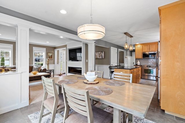 138 Fir Hill Ln, Northbridge, MA 01534