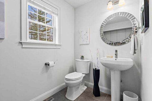 138 Fir Hill Ln, Northbridge, MA 01534