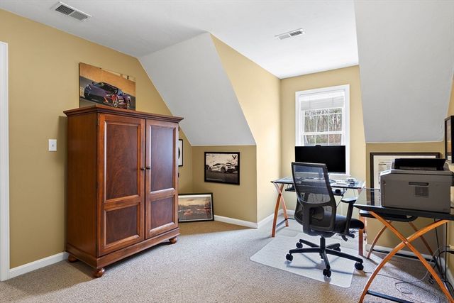 138 Fir Hill Ln, Northbridge, MA 01534