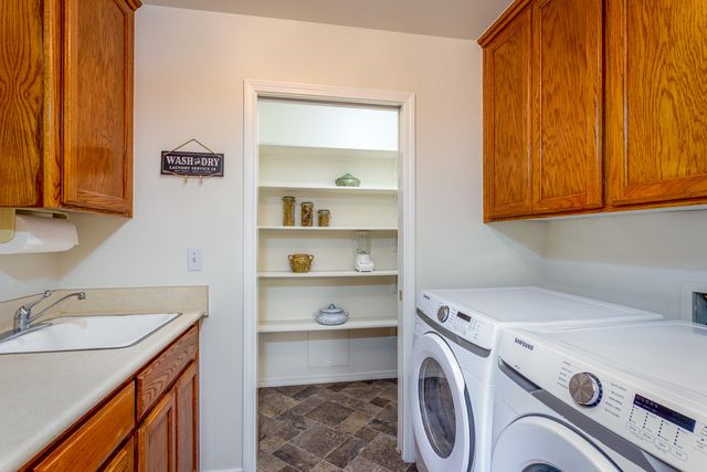 46798 Sequoia Court, Three Rivers, CA 93271