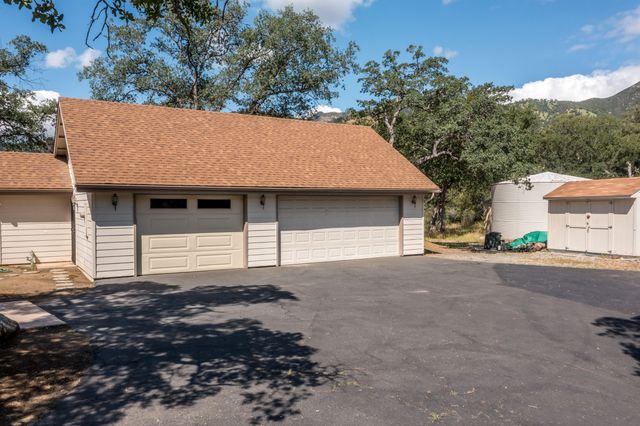 46798 Sequoia Court, Three Rivers, CA 93271