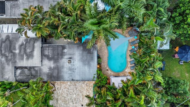 1145 NE 17th Way 1-2, Fort Lauderdale, FL 33304