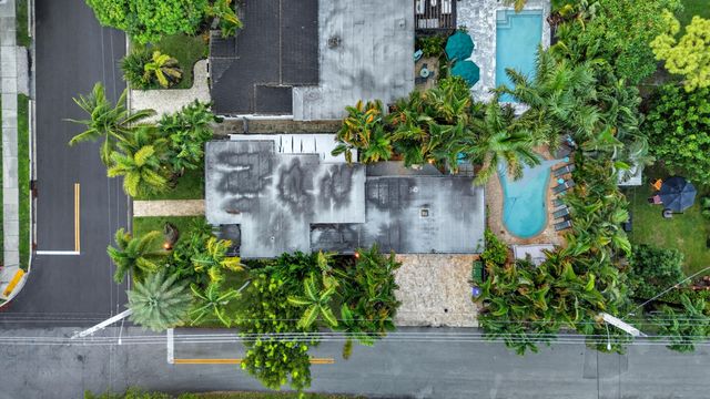 1145 NE 17th Way 1-2, Fort Lauderdale, FL 33304