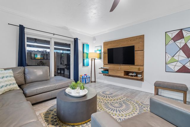 1145 NE 17th Way 1-2, Fort Lauderdale, FL 33304