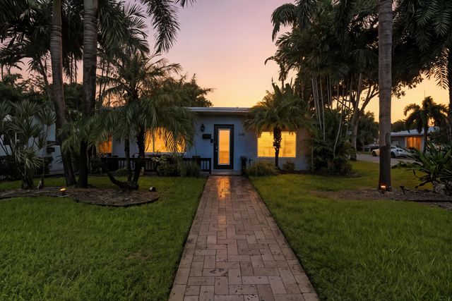 1145 NE 17th Way 1-2, Fort Lauderdale, FL 33304