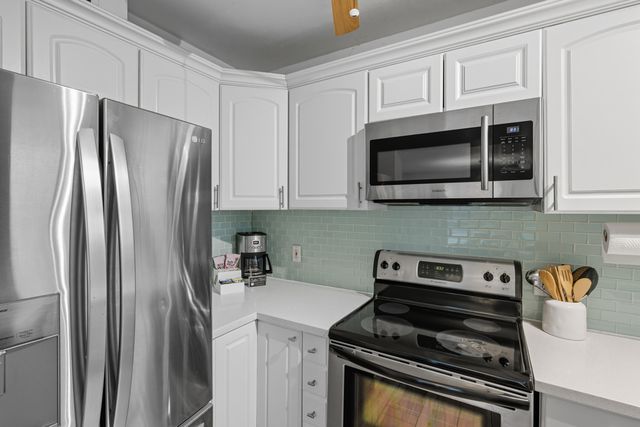 1145 NE 17th Way 1-2, Fort Lauderdale, FL 33304