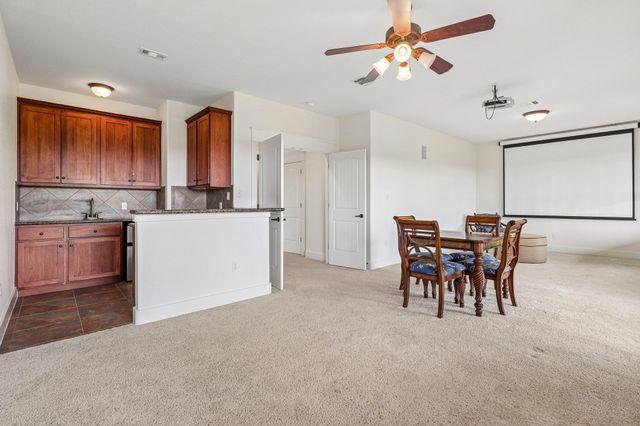 6805 Lantern View DR, Jonestown, TX 78645