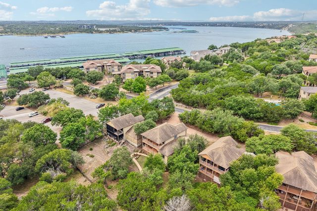6805 Lantern View DR, Jonestown, TX 78645