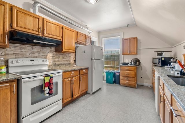 5 Claremont Street, Worcester, MA 01610