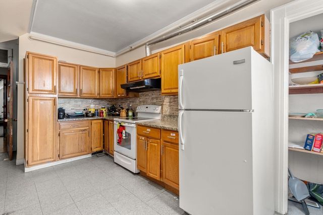 5 Claremont Street, Worcester, MA 01610
