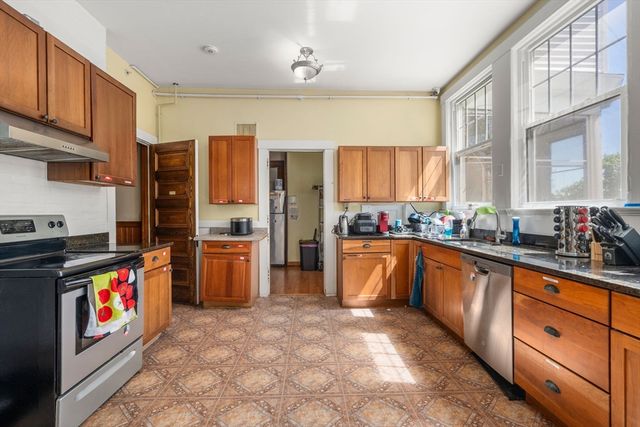 5 Claremont Street, Worcester, MA 01610