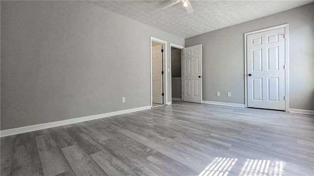 1040 Huntington Trace SE, Smyrna, GA 30082