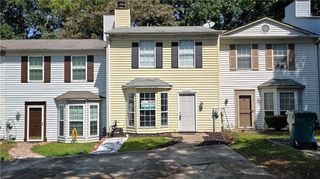 1040 Huntington Trace SE, Smyrna, GA 30082