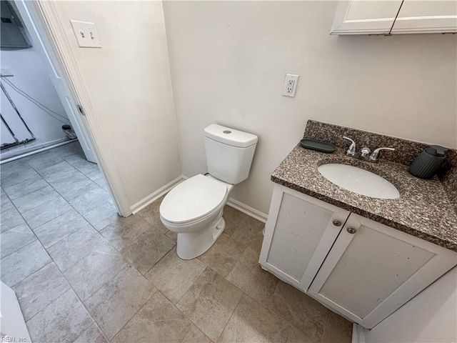 300 Truxton AVE, Portsmouth, VA 23701