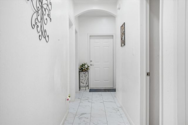 9 Elias Road, Los Lunas, NM 87031