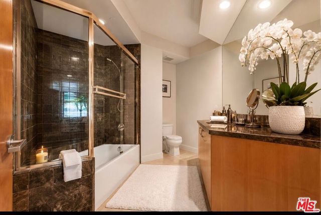 1521 Greenfield Avenue 104, Los Angeles, CA 90025