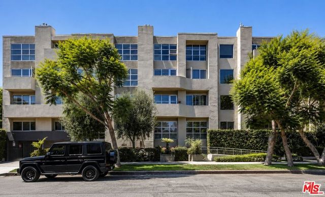 1521 Greenfield Avenue 104, Los Angeles, CA 90025