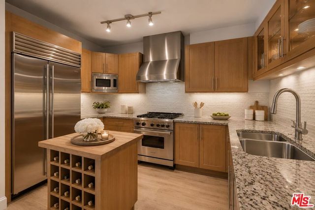 1521 Greenfield Avenue 104, Los Angeles, CA 90025