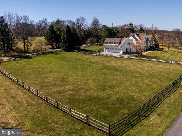 9 DOUGLASS LN, Chester Springs, PA 19425