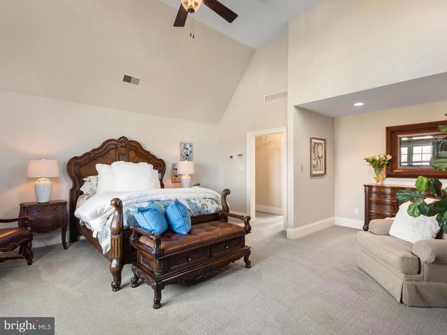 9 DOUGLASS LN, Chester Springs, PA 19425