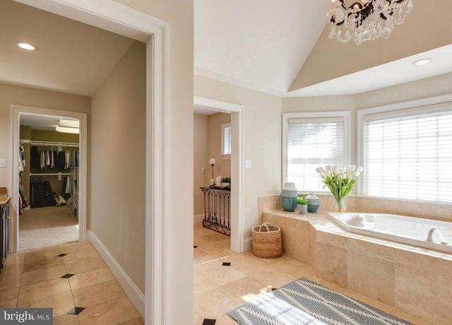 9 DOUGLASS LN, Chester Springs, PA 19425
