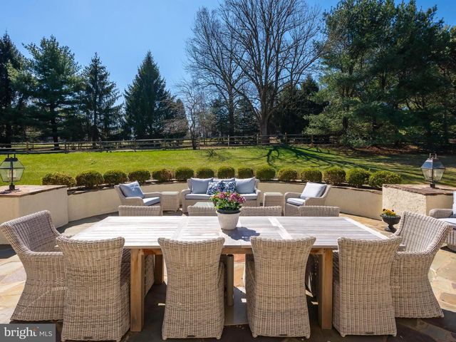 9 DOUGLASS LN, Chester Springs, PA 19425