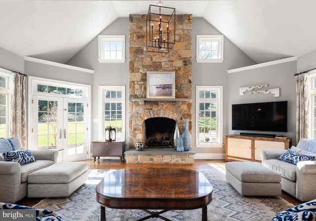 9 DOUGLASS LN, Chester Springs, PA 19425