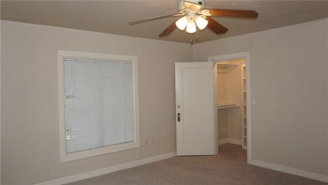 1127 Glenwood Avenue, Nichols Hills, OK 73116