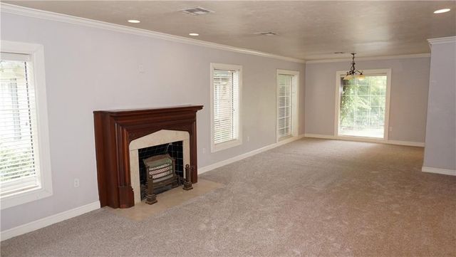 1127 Glenwood Avenue, Nichols Hills, OK 73116