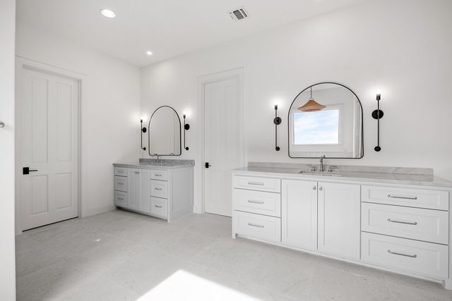 3613 Ranch View Court, Kerrville, TX 78028