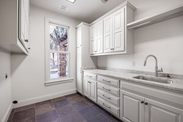 3613 Ranch View Court, Kerrville, TX 78028