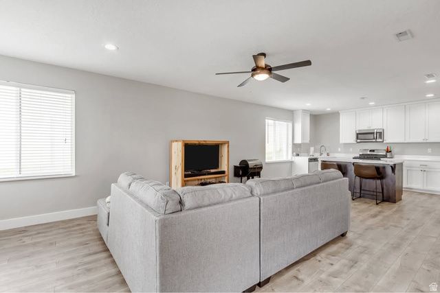 11217 S HAMPTON WAY, South Jordan, UT 84095