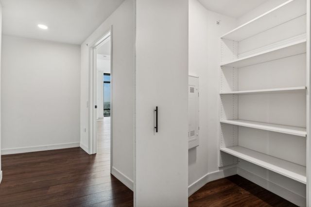 350 N Canal Street 3207, Chicago, IL 60606