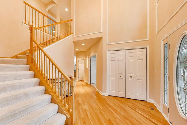 411 Periwinkle Way, Prospect Heights, IL 60070
