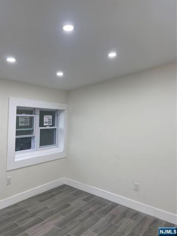 94-96 Park, Paterson, NJ 07501