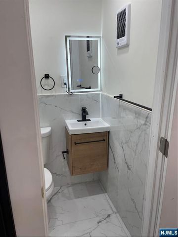 94-96 Park, Paterson, NJ 07501