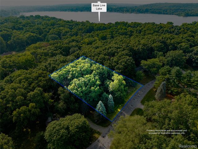 Lot 5 Lombardy Court, Hamburg Township, MI 48169