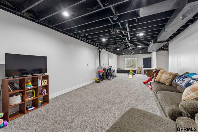 910 S 1st Street, Plattsmouth, NE 68048