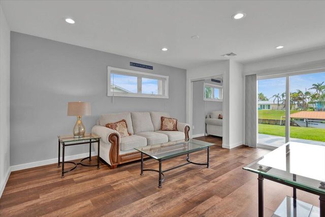 611 SE Harborview Drive, Port St. Lucie, Port St Lucie, FL 34983
